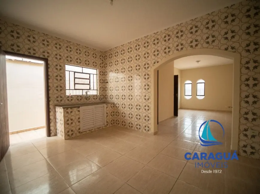 Foto 3 de Casa com 2 quartos para alugar, 150m2 em Indaiá, Caraguatatuba - SP