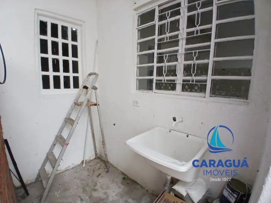 Foto 3 de Casa com 1 quarto para alugar, 35m2 em Cidade Jardim, Caraguatatuba - SP
