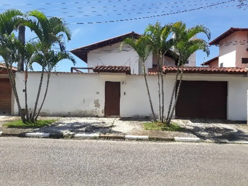 Foto 1 de Casa com 3 quartos à venda, 317m2 em Loteamento Jardim Aruan, Caraguatatuba, SP