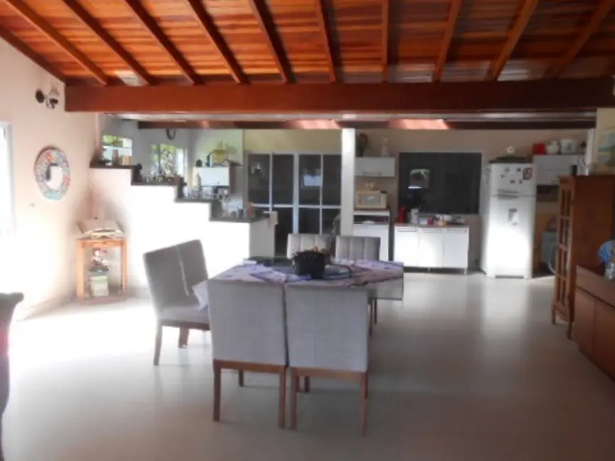 Foto 1 de Casa com 7 quartos à venda, 474m2 em Getuba, Caraguatatuba, SP