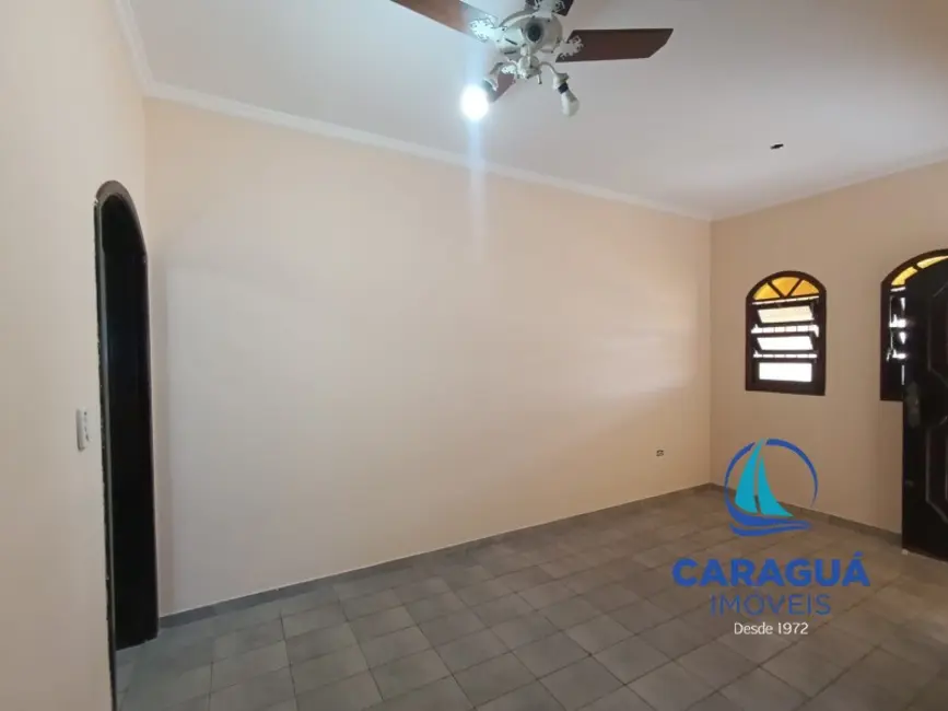 Casa com 3 quartos à venda, 104m2 em Jardim Jaqueira, Caraguatatuba - SP - imagem 3 Foto 3 de Casa com 3 quartos à venda, 104m2 em Jardim Jaqueira, Caraguatatuba - SP