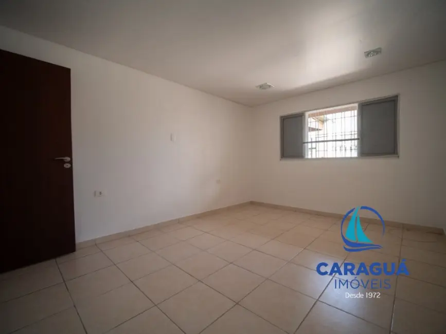 Foto 8 de Casa com 2 quartos para alugar, 150m2 em Centro, Caraguatatuba - SP
