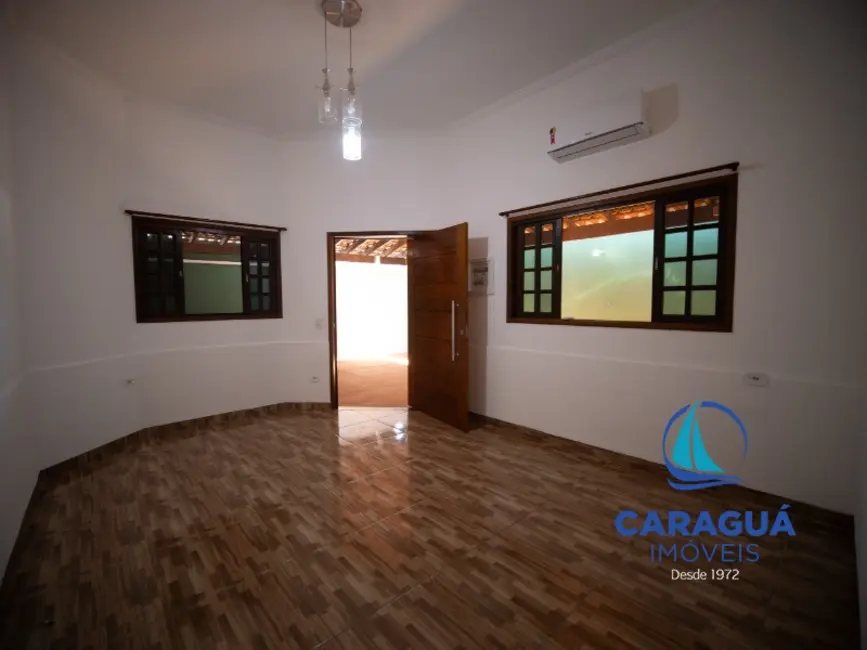Foto 3 de Casa com 2 quartos à venda e para alugar, 90m2 em Perequê Mirim, Caraguatatuba - SP