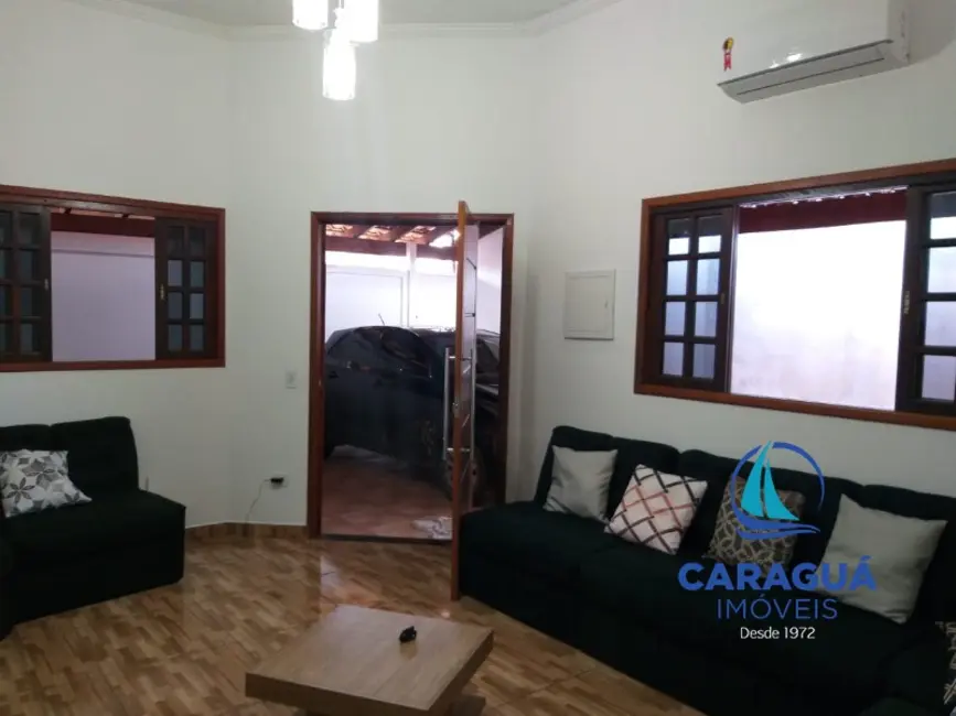 Foto 2 de Casa com 2 quartos à venda, 90m2 em Perequê Mirim, Caraguatatuba - SP