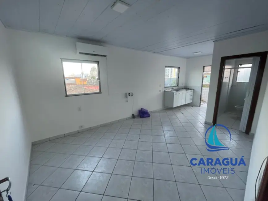 Foto 1 de Kitnet com 1 quarto para alugar, 35m2 em Centro, Caraguatatuba, SP