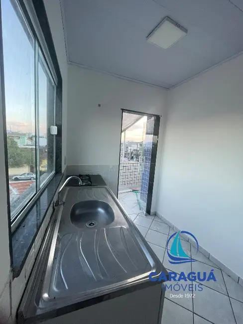 Foto 4 de Kitnet com 1 quarto para alugar, 35m2 em Centro, Caraguatatuba - SP