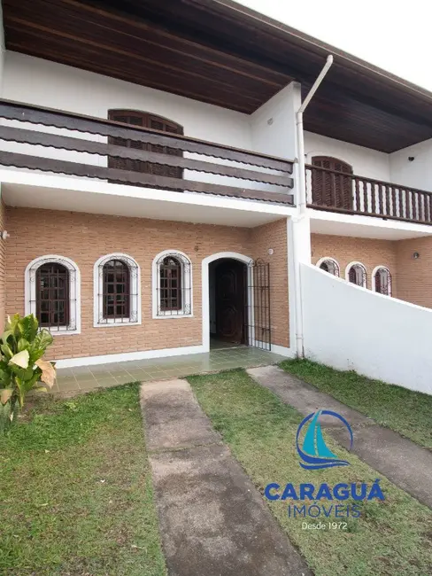Foto 1 de Casa de Condomínio com 2 quartos à venda, 81m2 em Caraguatatuba - SP