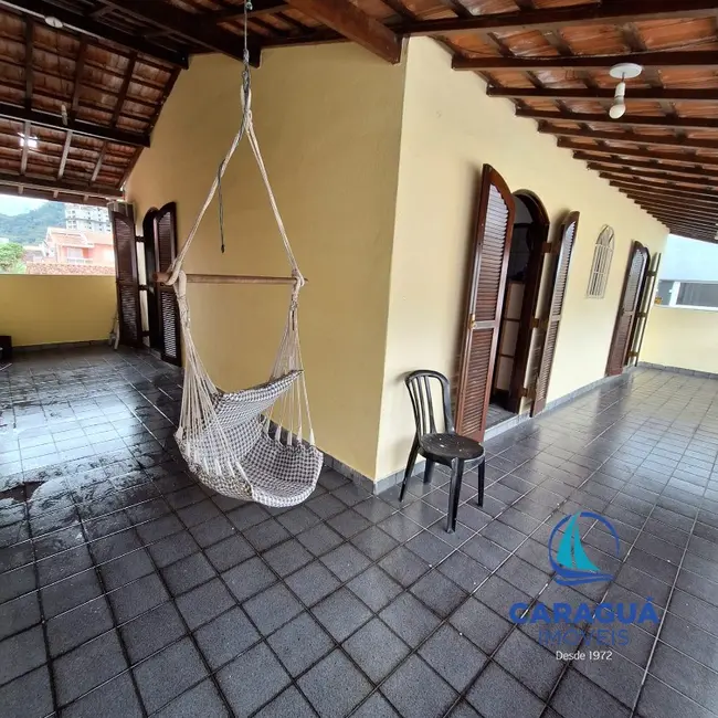 Foto 8 de Casa com 3 quartos à venda, 218m2 em Sumaré, Caraguatatuba - SP