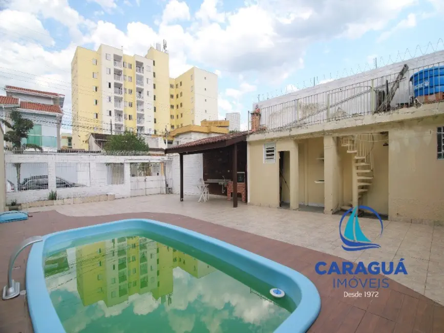 Foto 1 de Casa com 4 quartos para alugar, 136m2 em Sumaré, Caraguatatuba - SP