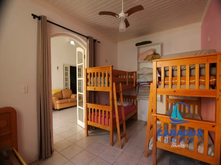 Foto 7 de Casa com 4 quartos para alugar, 136m2 em Sumaré, Caraguatatuba - SP