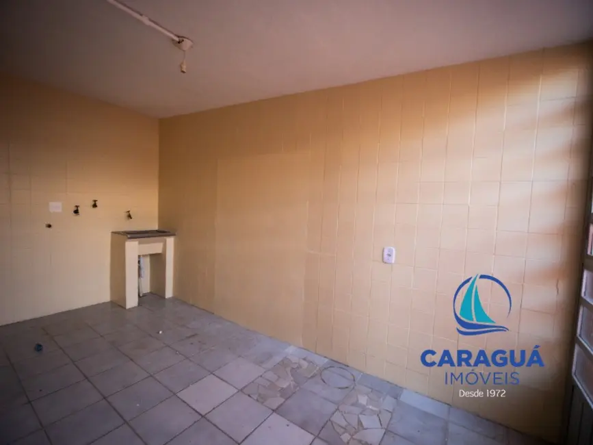 Foto 6 de Casa de Condomínio com 3 quartos para alugar, 90m2 em Caraguatatuba - SP