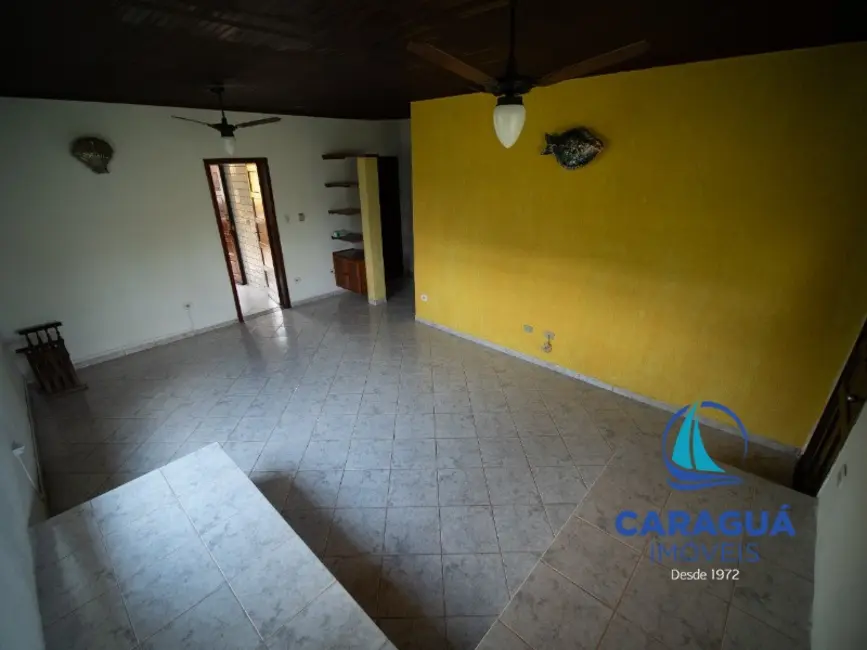 Foto 3 de Casa com 4 quartos para alugar, 250m2 em Sumaré, Caraguatatuba - SP