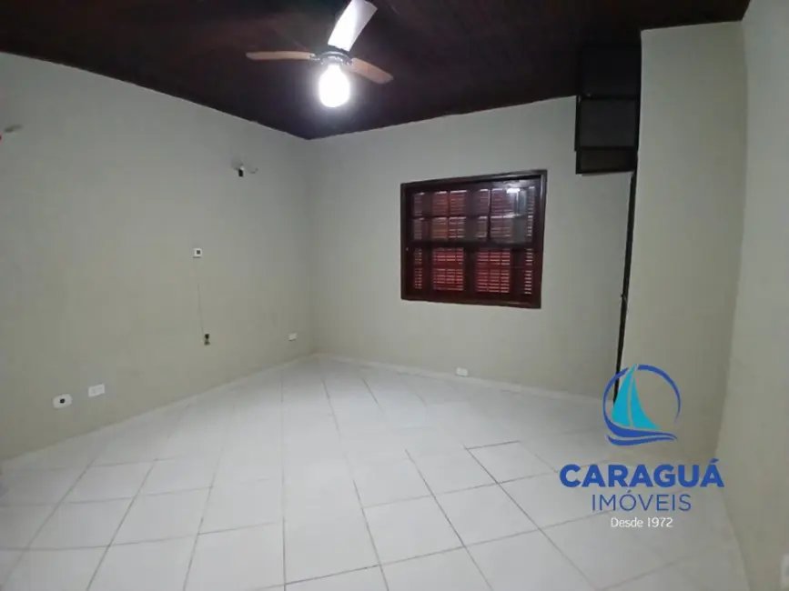 Foto 7 de Casa com 4 quartos para alugar, 250m2 em Sumaré, Caraguatatuba - SP