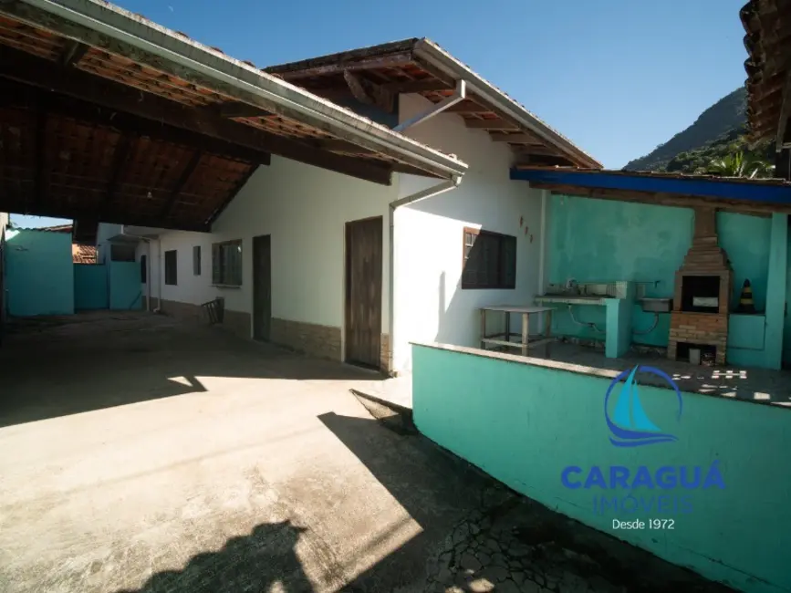 Foto 1 de Casa com 2 quartos para alugar, 90m2 em Jardim Terralão, Caraguatatuba - SP