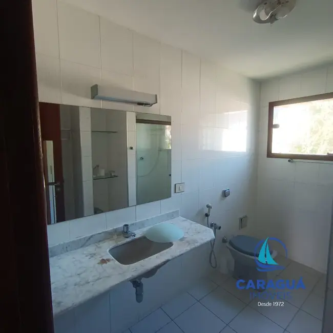 Casa com 4 quartos à venda, 270m2 em Martim de Sá, Caraguatatuba - SP - imagem 3 Foto 3 de Casa com 4 quartos à venda, 270m2 em Martim de Sá, Caraguatatuba - SP