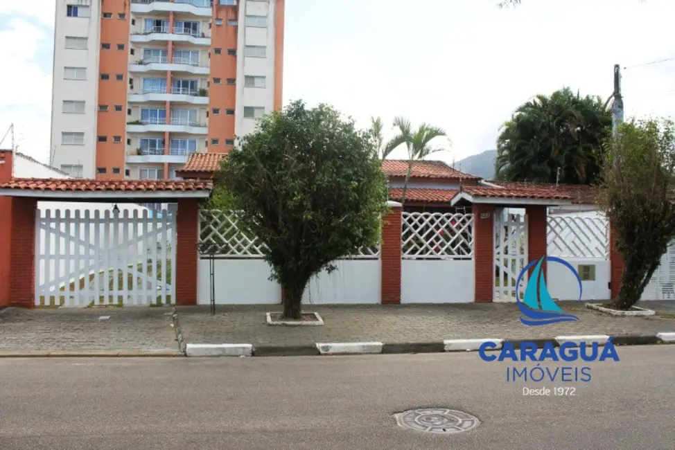 Foto 1 de Casa com 3 quartos para alugar, 160m2 em Indaiá, Caraguatatuba - SP