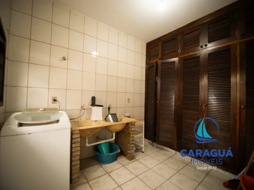 Foto 5 de Casa com 6 quartos para alugar, 309m2 em Indaiá, Caraguatatuba - SP