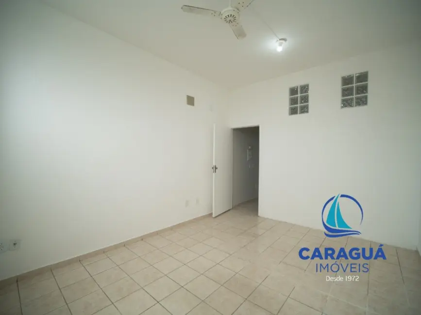Foto 6 de Sala Comercial para alugar, 30m2 em Centro, Caraguatatuba - SP