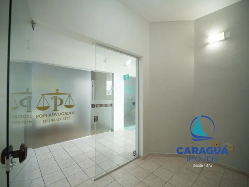 Foto 2 de Sala Comercial para alugar, 30m2 em Centro, Caraguatatuba - SP