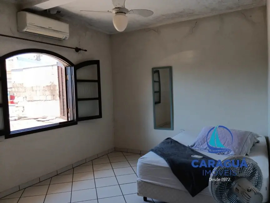Foto 4 de Casa com 2 quartos à venda, 90m2 em Centro, Caraguatatuba - SP