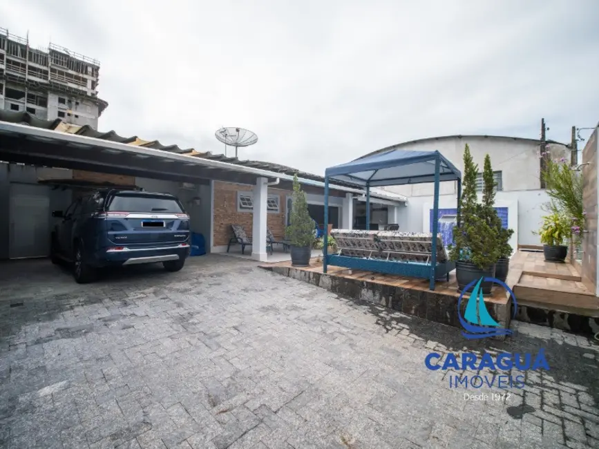 Foto 6 de Casa com 4 quartos à venda, 325m2 em Sumaré, Caraguatatuba - SP