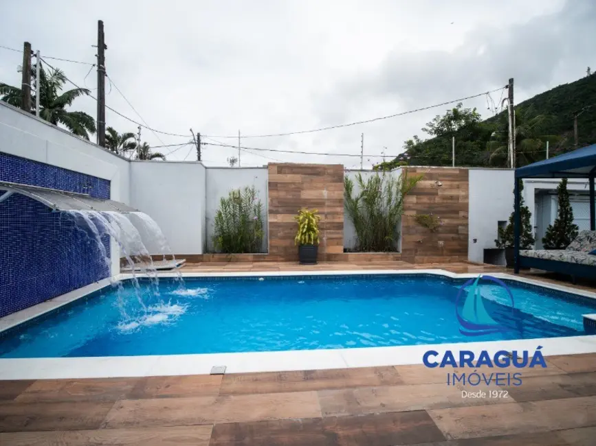 Foto 3 de Casa com 4 quartos à venda, 325m2 em Sumaré, Caraguatatuba - SP