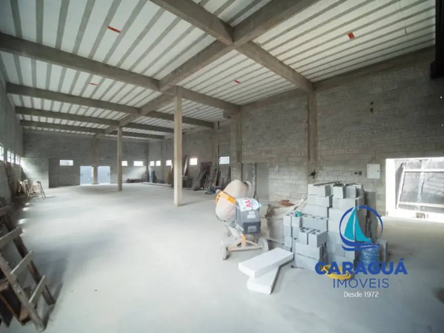 Foto 3 de Armazém / Galpão para alugar, 600m2 em Sumaré, Caraguatatuba - SP