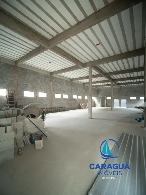 Foto 2 de Armazém / Galpão para alugar, 600m2 em Sumaré, Caraguatatuba - SP