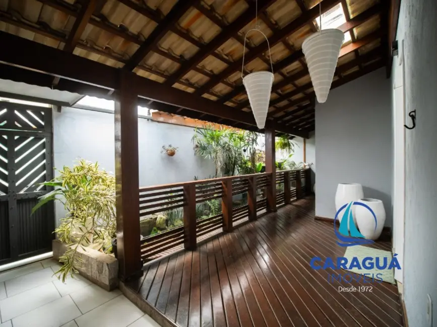 Foto 4 de Casa com 3 quartos à venda, 345m2 em Jardim Califórnia, Caraguatatuba - SP