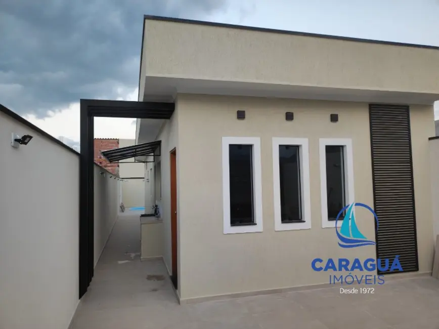 Foto 1 de Casa com 2 quartos à venda, 69m2 em Jaraguá, Caraguatatuba - SP