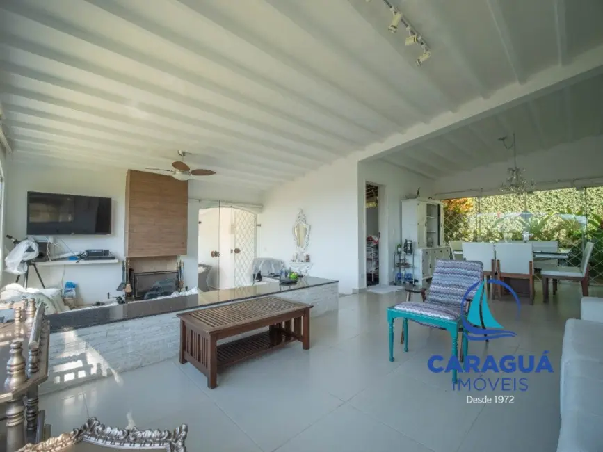 Foto 3 de Casa com 2 quartos à venda, 178m2 em Loteamento Roteiro do Sol, Caraguatatuba - SP