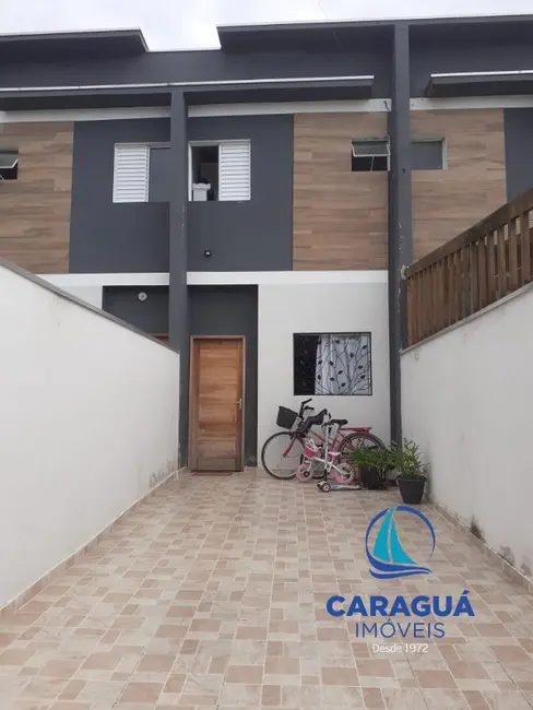 Foto 1 de Casa com 2 quartos à venda, 70m2 em Perequê Mirim, Caraguatatuba - SP