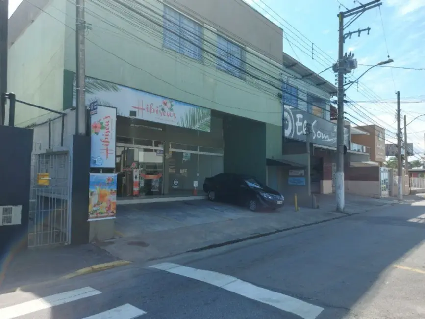 Foto 10 de Kitnet para alugar, 30m2 em Centro, Caraguatatuba - SP