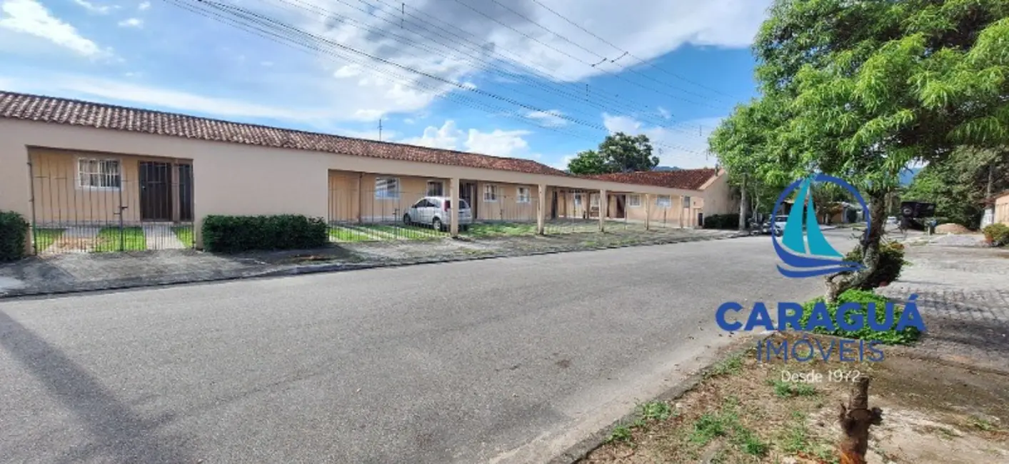 Foto 4 de Casa de Condomínio com 2 quartos à venda, 57m2 em Jardim Britânia, Caraguatatuba - SP