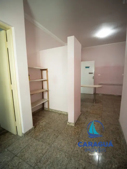 Sala Comercial para alugar, 60m2 em Centro, Caraguatatuba - SP - imagem 6 Foto 6 de Sala Comercial para alugar, 60m2 em Centro, Caraguatatuba - SP
