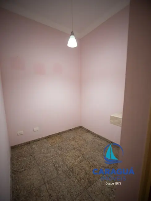Sala Comercial para alugar, 60m2 em Centro, Caraguatatuba - SP - imagem 3 Foto 3 de Sala Comercial para alugar, 60m2 em Centro, Caraguatatuba - SP