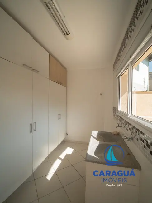 Foto 6 de Casa com 3 quartos à venda, 222m2 em Cidade Jardim, Caraguatatuba - SP