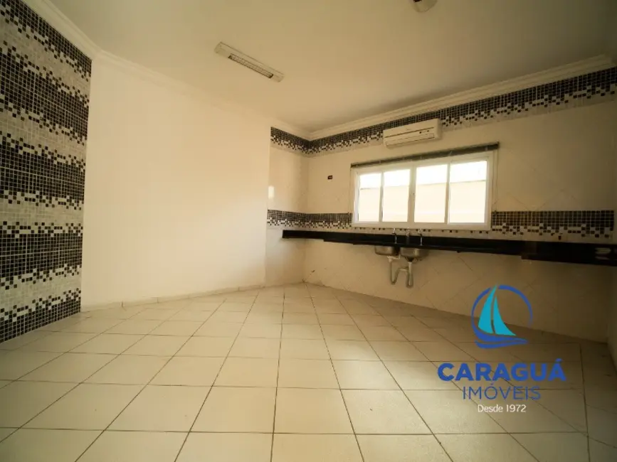 Foto 5 de Casa com 3 quartos à venda, 222m2 em Cidade Jardim, Caraguatatuba - SP