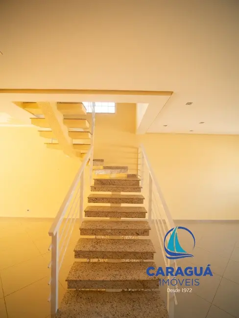 Foto 8 de Casa com 3 quartos à venda, 222m2 em Cidade Jardim, Caraguatatuba - SP