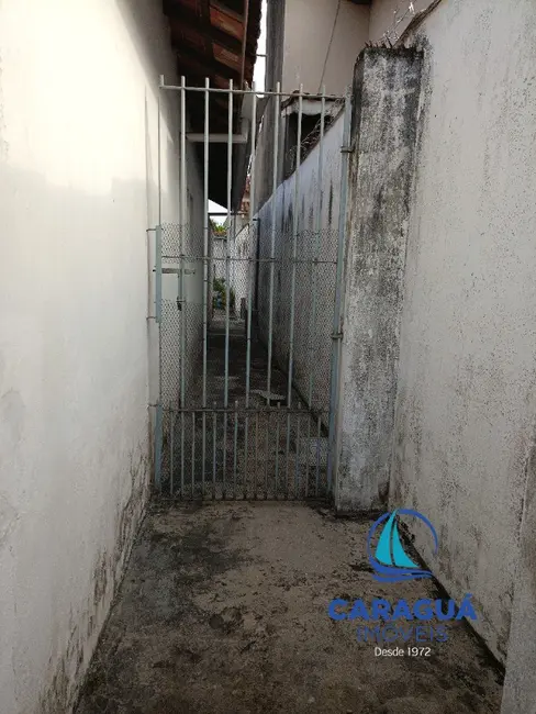 Foto 8 de Casa com 6 quartos à venda, 216m2 em Sumaré, Caraguatatuba - SP