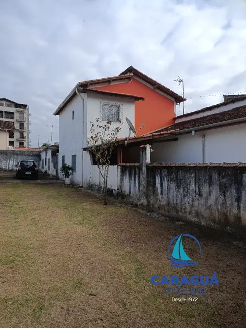 Foto 4 de Casa com 6 quartos à venda, 216m2 em Sumaré, Caraguatatuba - SP