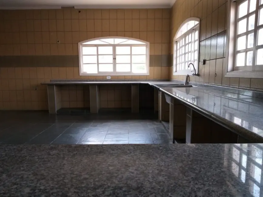 Foto 7 de Prédio Inteiro à venda, 600m2 em Balneário Forest, Caraguatatuba - SP