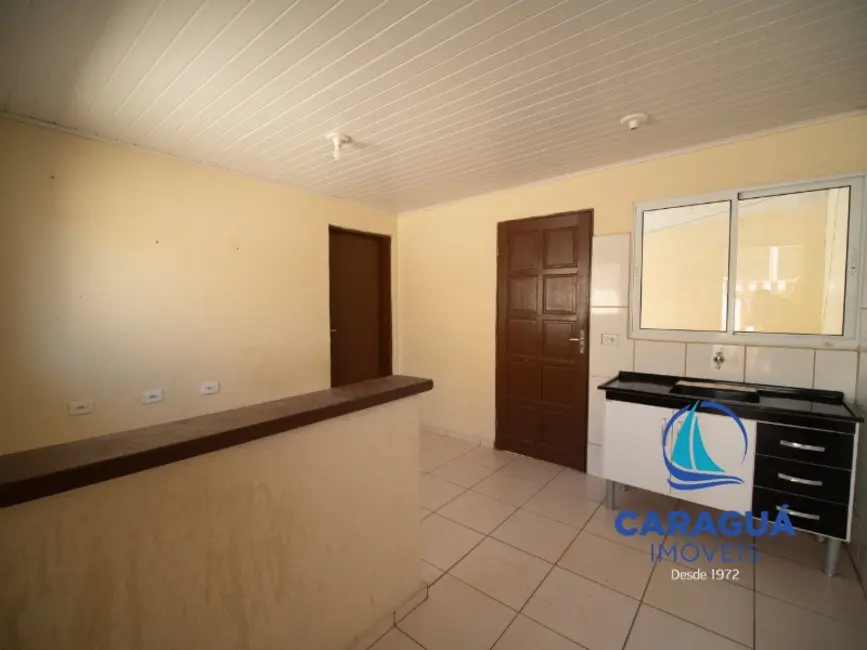 Casa com 1 quarto para alugar, 50m2 em Rio do Ouro, Caraguatatuba - SP - imagem 2 Foto 2 de Casa com 1 quarto para alugar, 50m2 em Rio do Ouro, Caraguatatuba - SP