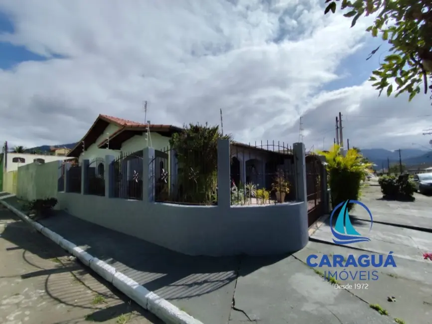 Foto 1 de Casa com 3 quartos à venda, 130m2 em Indaiá, Caraguatatuba - SP
