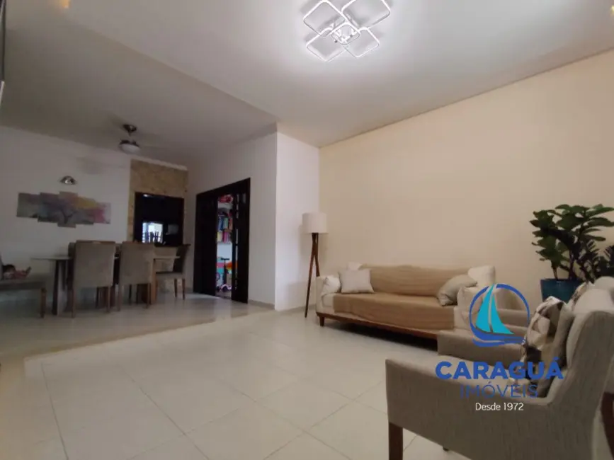 Foto 6 de Casa com 3 quartos à venda, 217m2 em Indaiá, Caraguatatuba - SP