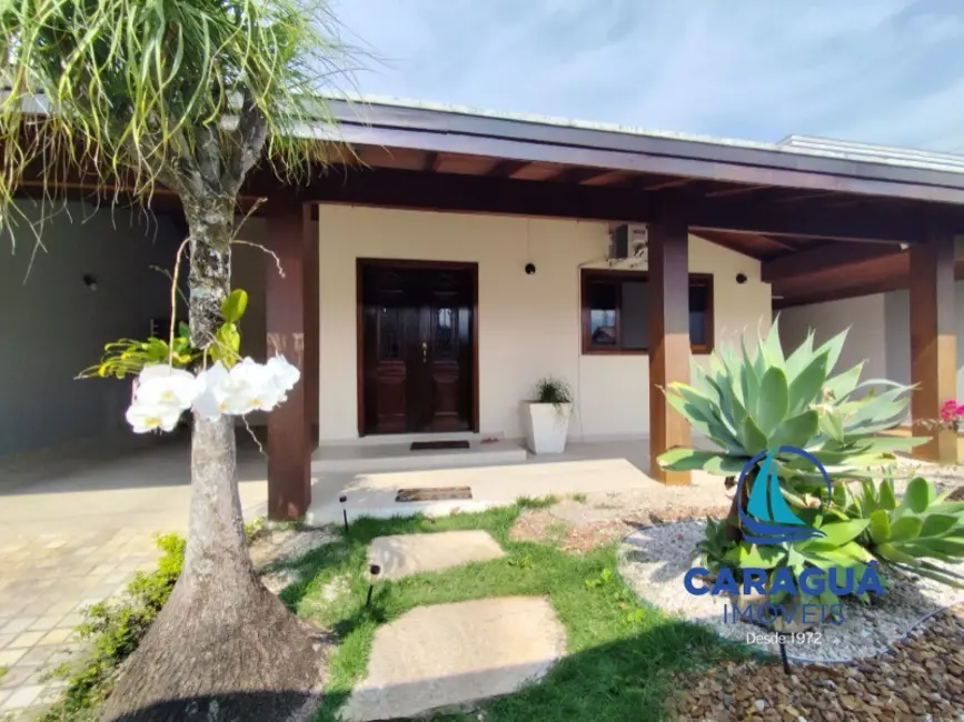 Foto 5 de Casa com 3 quartos à venda, 217m2 em Indaiá, Caraguatatuba - SP