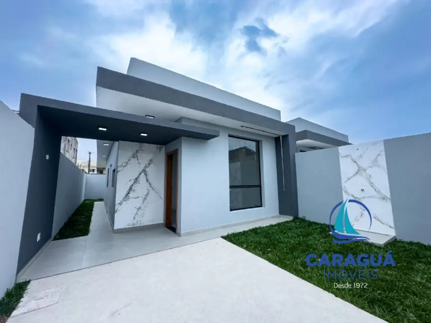 Foto 1 de Casa com 2 quartos à venda, 61m2 em Balneário dos Golfinhos, Caraguatatuba - SP