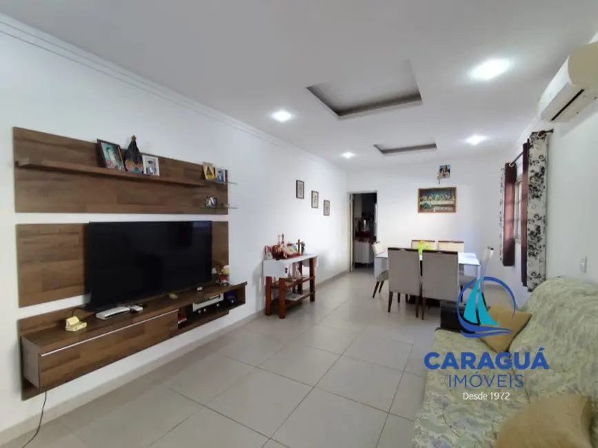 Foto 4 de Casa com 2 quartos à venda, 150m2 em Sumaré, Caraguatatuba - SP