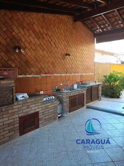 Foto 6 de Casa com 3 quartos à venda, 231m2 em Centro, Caraguatatuba - SP