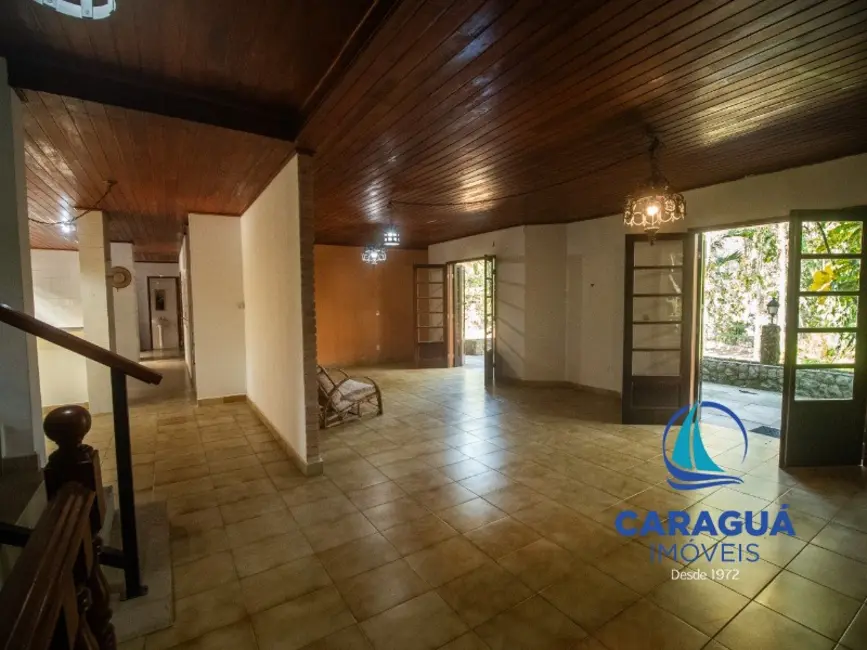 Foto 6 de Casa com 7 quartos à venda e para alugar, 350m2 em Martim de Sá, Caraguatatuba - SP